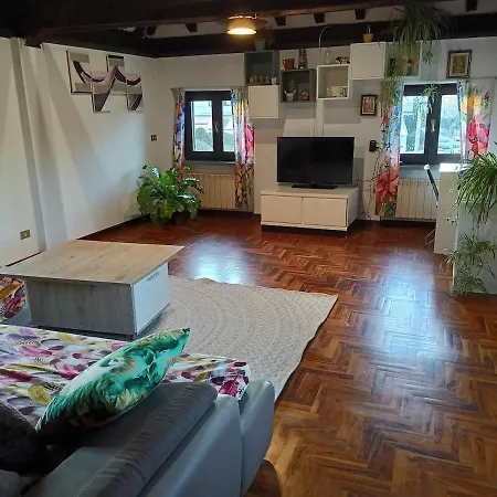 Hala's House * Castelletto sopra Ticino